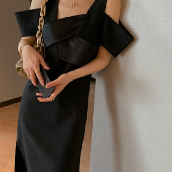 French cross design dress - Picture 3 of 3